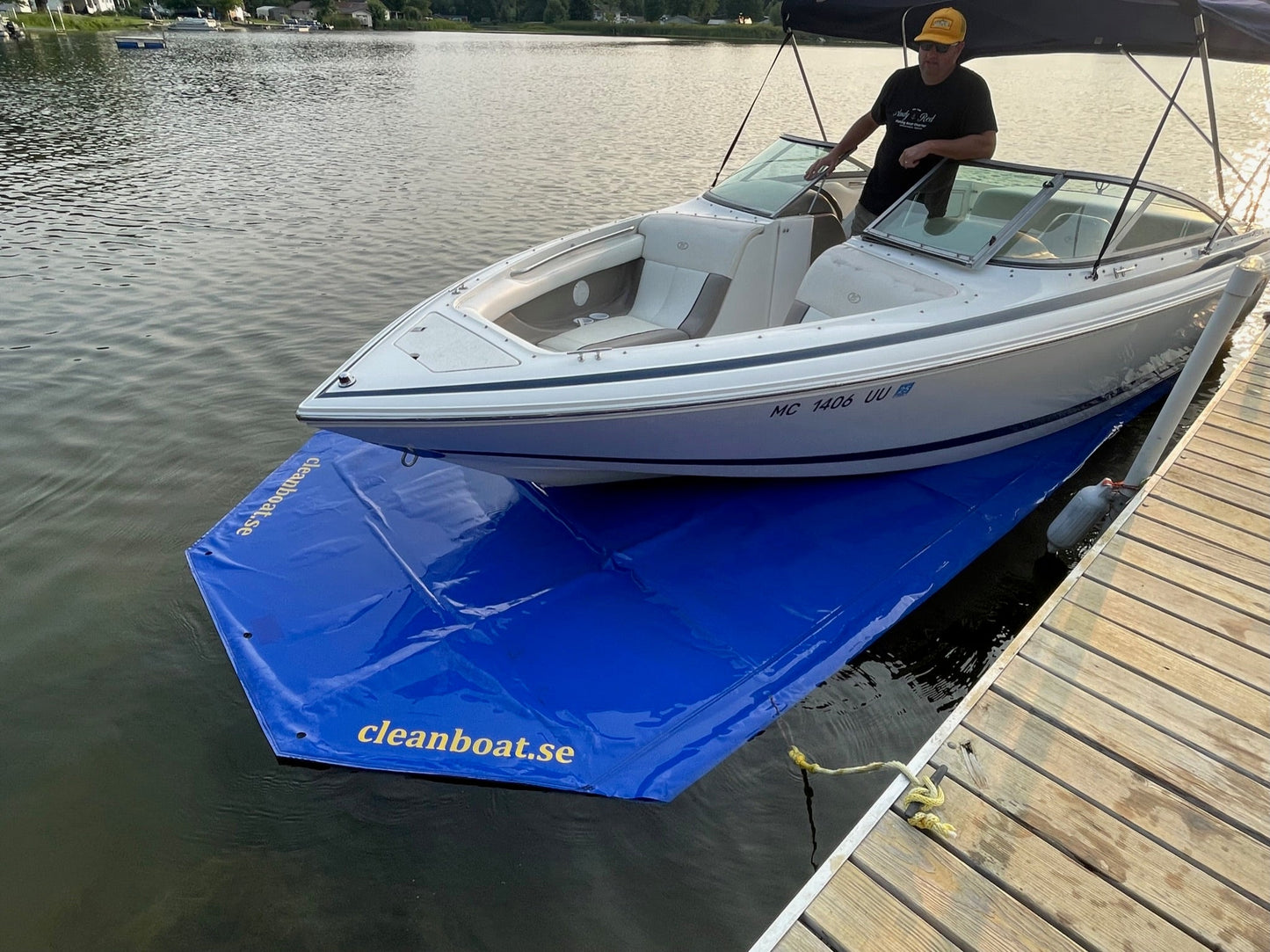 Le Protecteur de Fond de Bateau