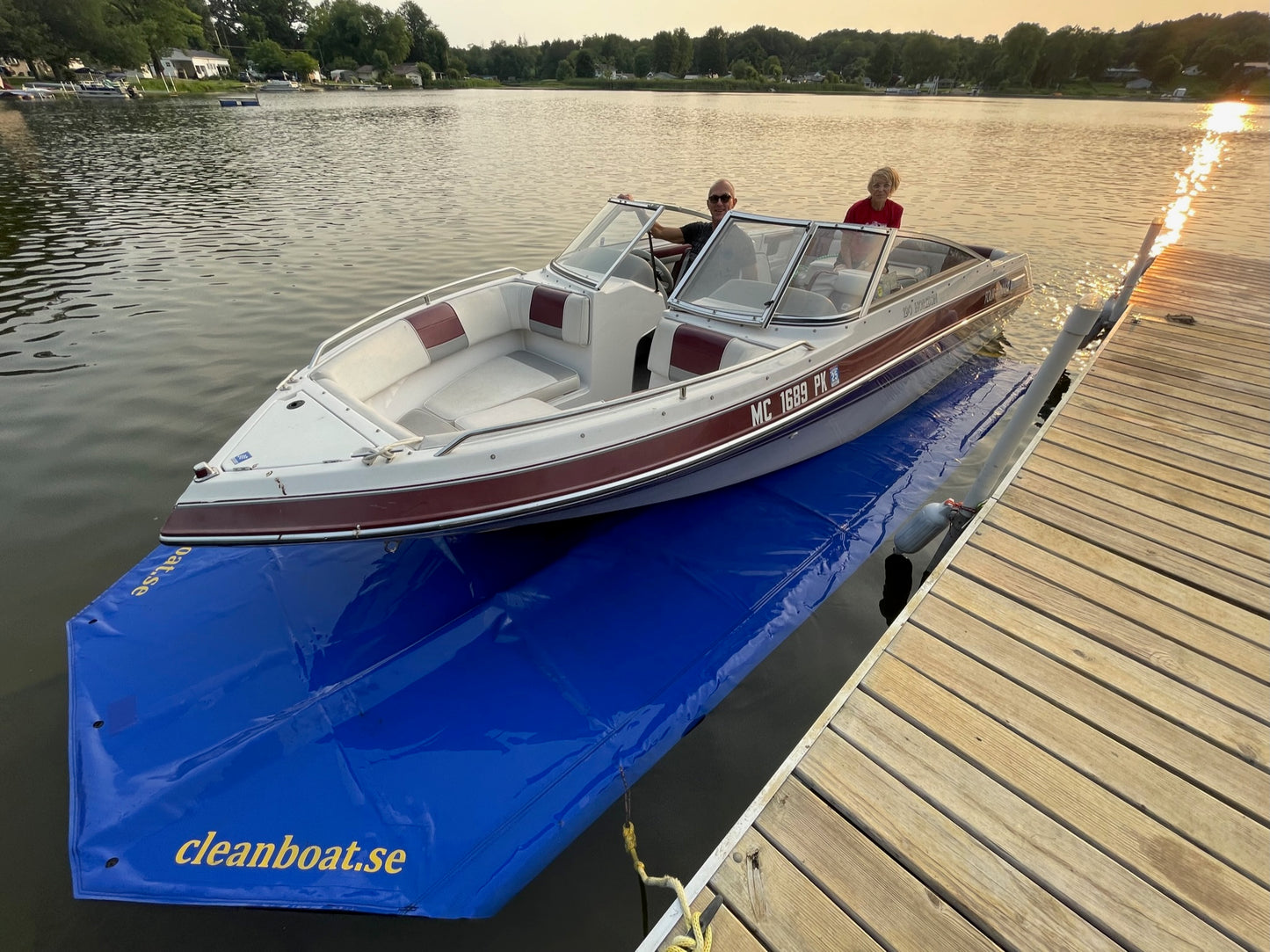Le Protecteur de Fond de Bateau
