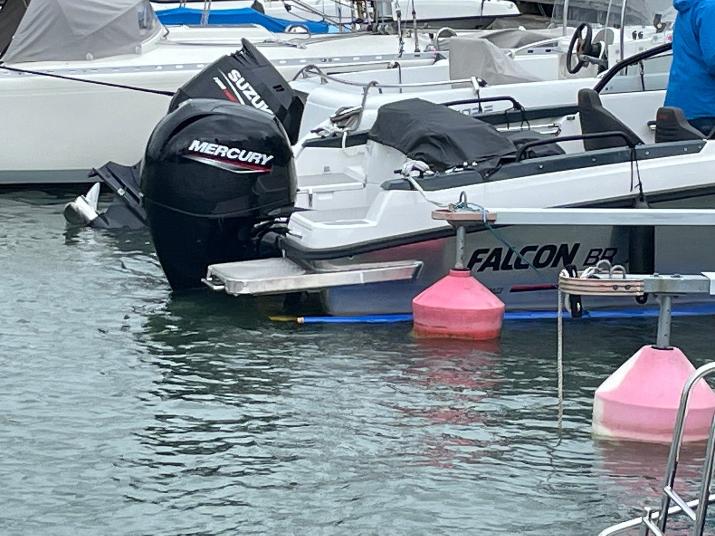Le Protecteur de Fond de Bateau
